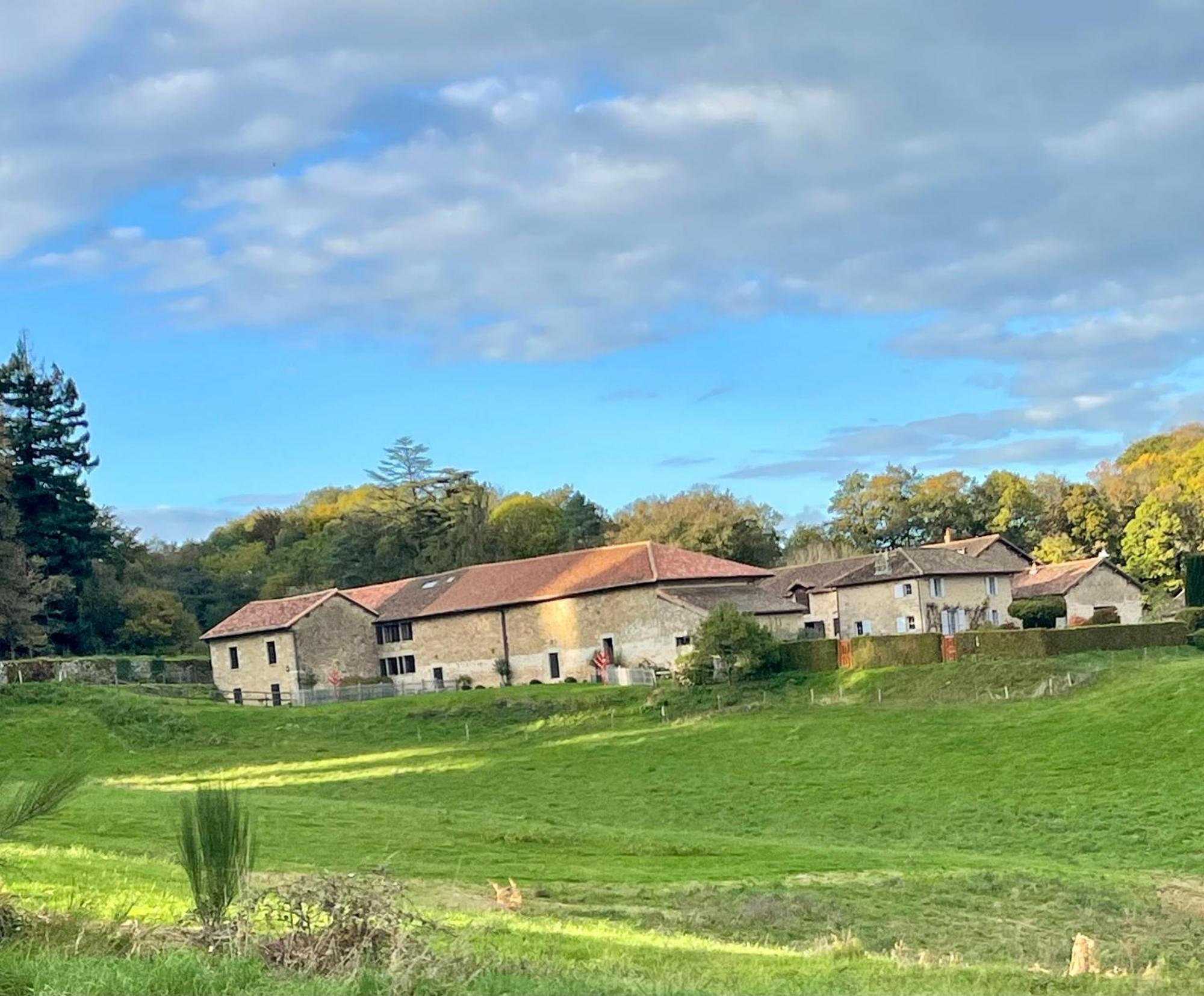 Domaine De Montmery Sa Piscine Son Jardin Ses Espaces Ambazac Zewnętrze zdjęcie