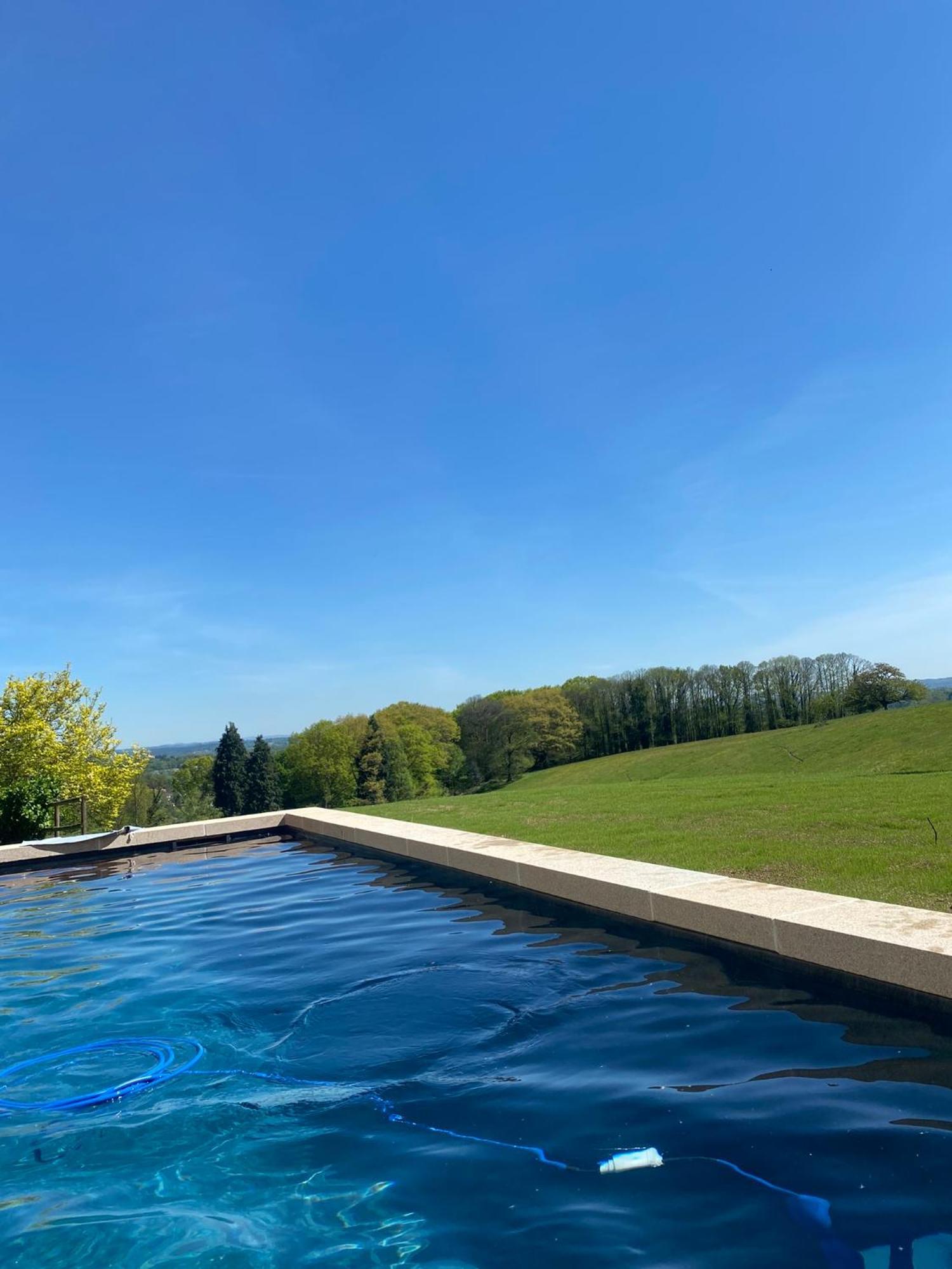 Domaine De Montmery Sa Piscine Son Jardin Ses Espaces Ambazac Zewnętrze zdjęcie