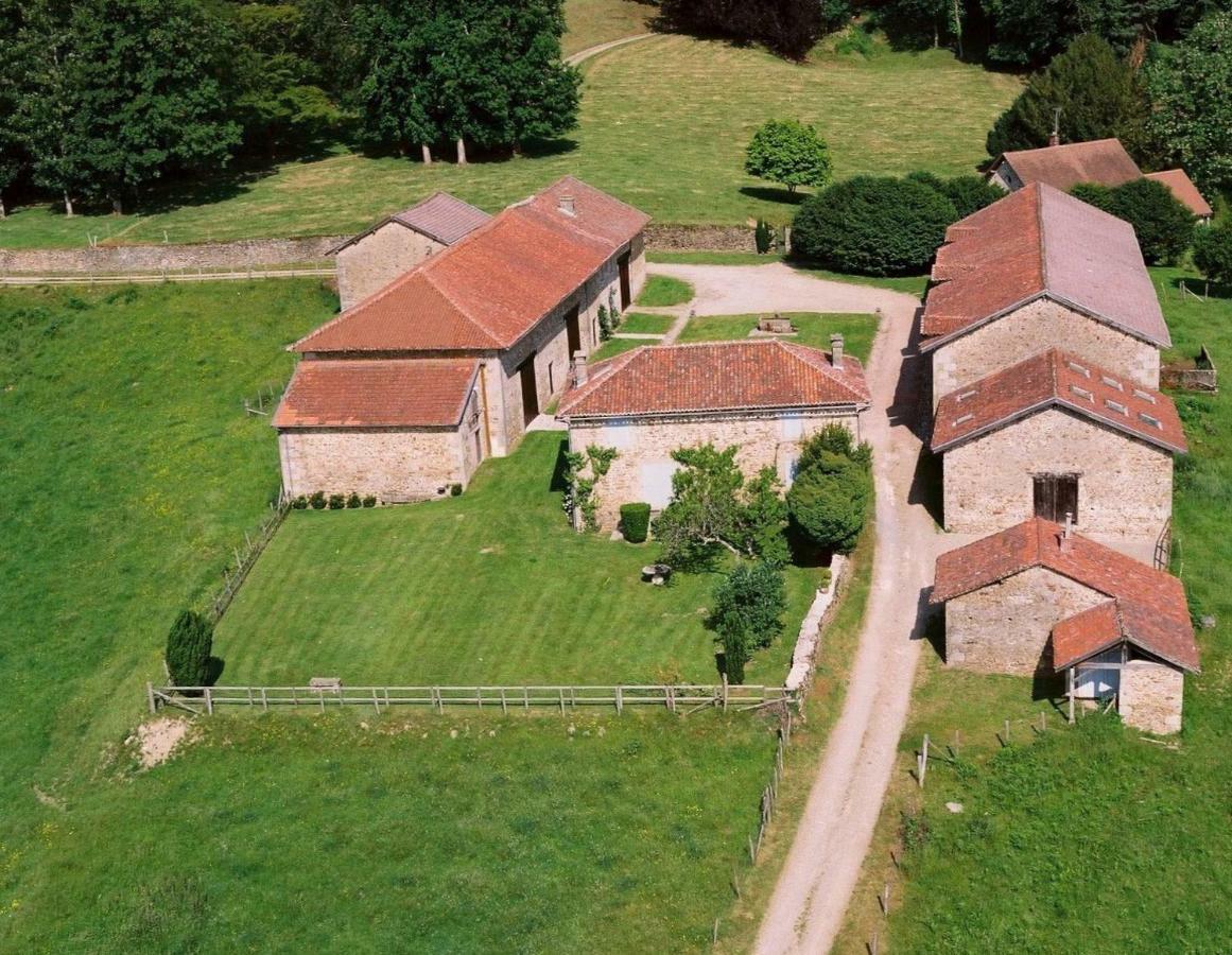 Domaine De Montmery Sa Piscine Son Jardin Ses Espaces Ambazac Zewnętrze zdjęcie